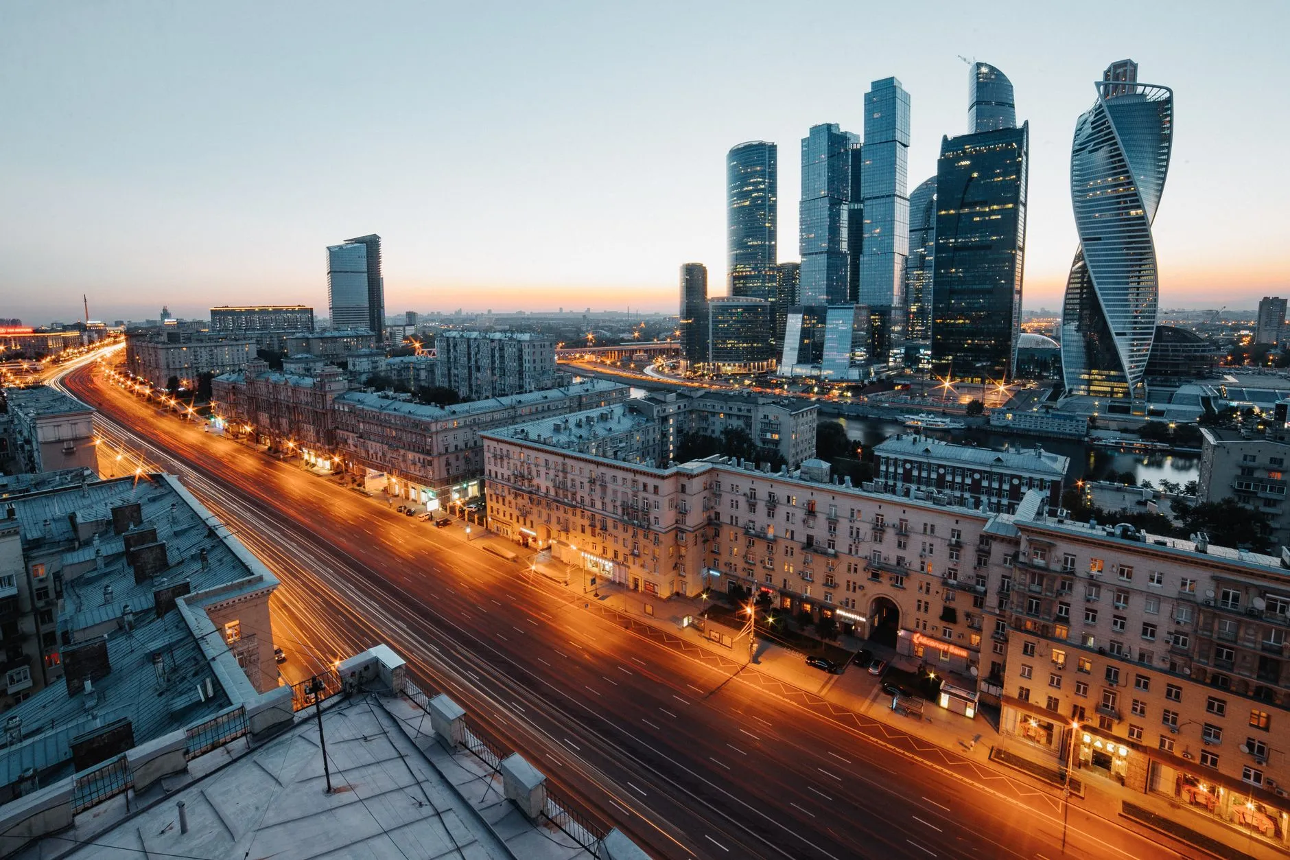 A view of Moscow's skyline at dusk, illustrating Russia's new regulated crypto market.
